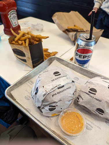 212 Adelaide St W, Toronto, ON M5H 1W7