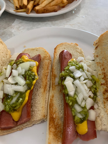 1677 Dundas St, London, ON N5W 3C6