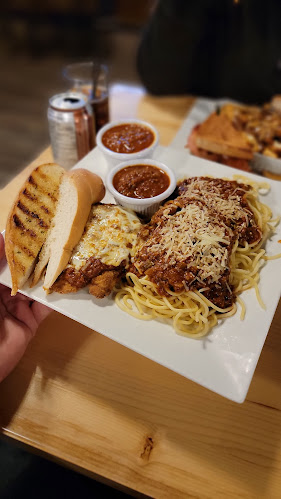 Fox & Hound Neighbourhood Pub - Riverview