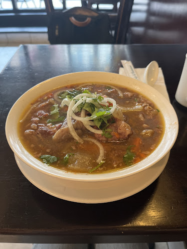 551 Howe St, Vancouver, BC V6C 2C2