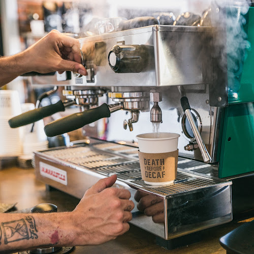 Comentarii opinii despre Steeltown Garage Co.