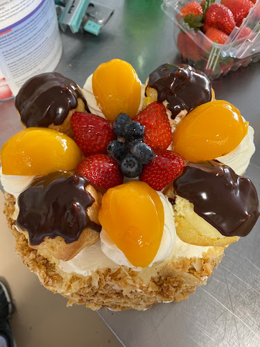 Alice Bakery - Hospitality and gastronomy