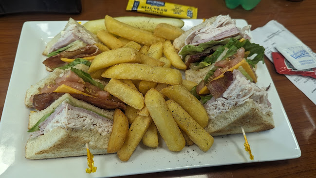 Runway Café - Hospitality and gastronomy