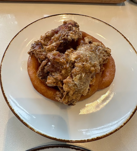 900 Canada Pl, Vancouver, BC V6C 3L5