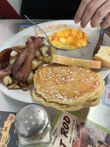 1087 Granville St, Vancouver, BC V6Z 1L4