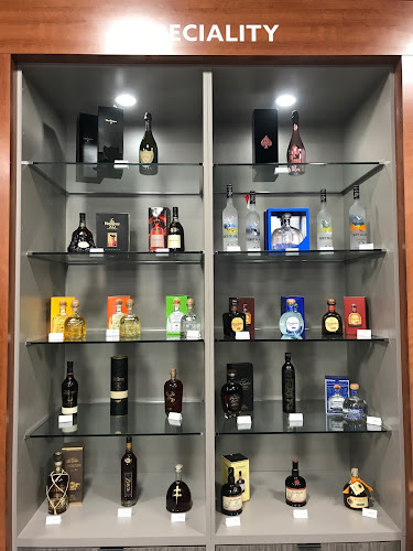 Comentarii opinii despre Liquor House - McConachie