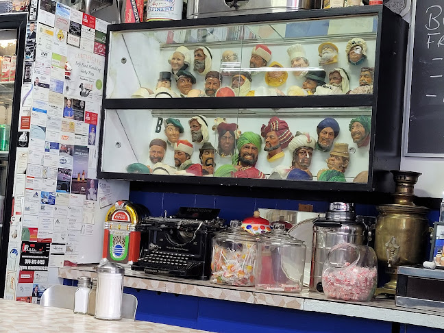 Park Cafe - Hospitality and gastronomy