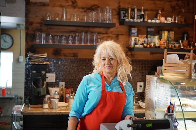 Comentarii opinii despre Jasna's European Meat & Deli