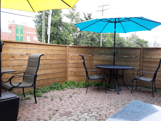 1511 Centre B St NW, Calgary, AB T2M 2R5