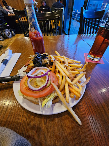 Comentarii opinii despre Breakers Pub