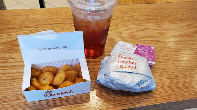 709 Yonge St, Toronto, ON M4Y 2B6