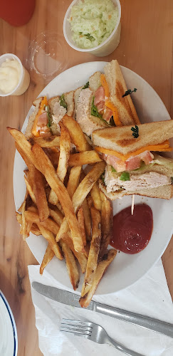 Sal's Family Restaurant - Sarnia