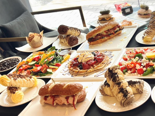 1467 W Pender St, Vancouver, BC V6G 2S3