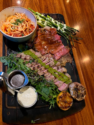 Comentarii opinii despre CHARCUT Roast House