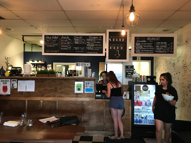 571 Lawrence Ave, Kelowna, BC V1Y 6L8