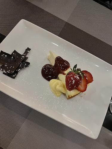 35 Brock St, Kingston, ON K7L 3B5