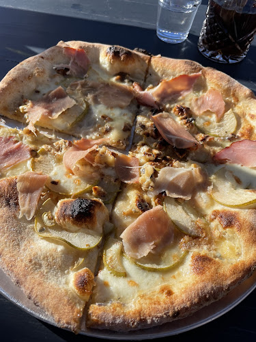 Comentarii opinii despre Tennessy Willems