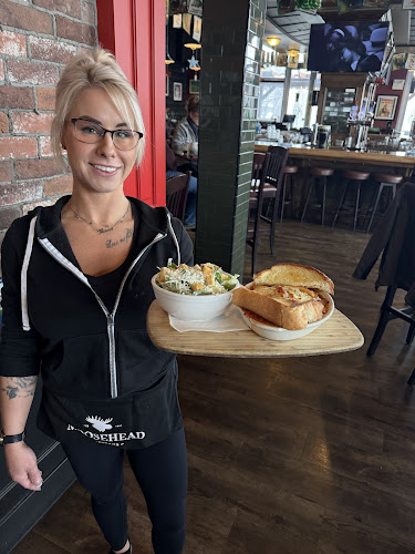 8650 112 Ave NW, Calgary, AB T3R 0R5