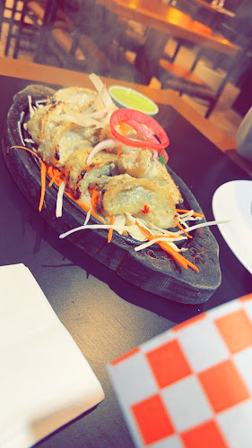 Comentarii opinii despre Flame House Grill & Bar - KITCHENER ( Fine Indian, Hakka Chinese & Momos )