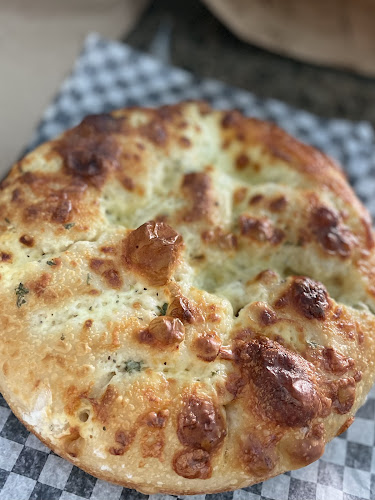 Comentarii opinii despre Baker House Bread Inc.