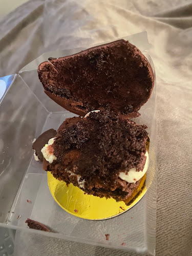 Ollia Macarons & Tea