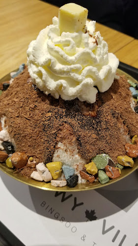 Snowy Village Victoria Hill - New Westminster