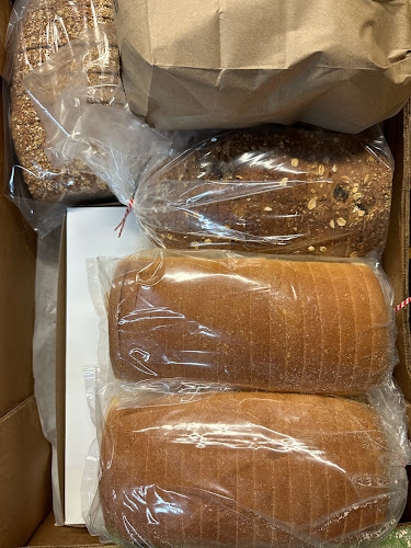 Opinii despre Gramma's Oven European Bakery & Café în Richmond Hill - Hospitality and gastronomy