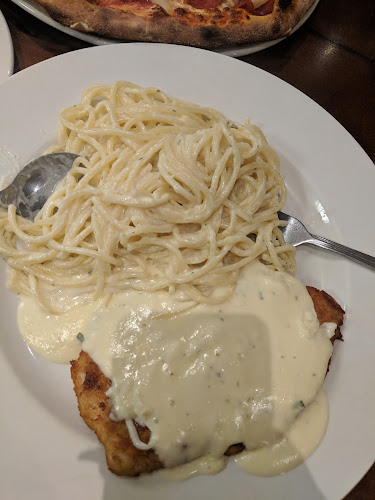 5785 Victoria Ave, Niagara Falls, ON L2G 3L6