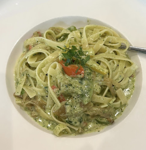 1305 Pickering Pkwy, Pickering, ON L1V 3P2