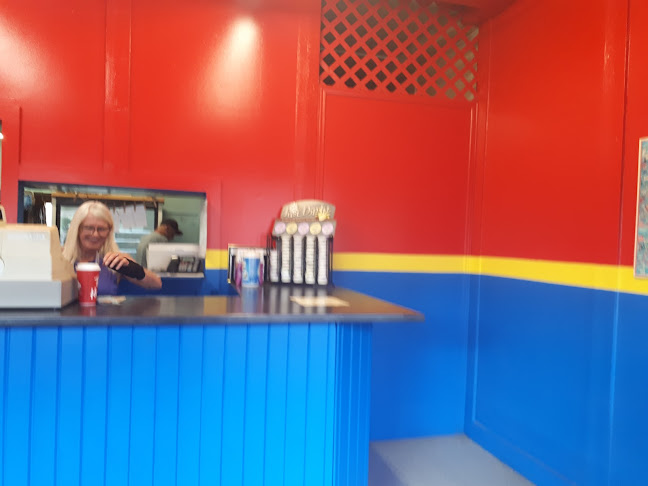 Mandy's Pizzeria & Subs - Hospitality and gastronomy