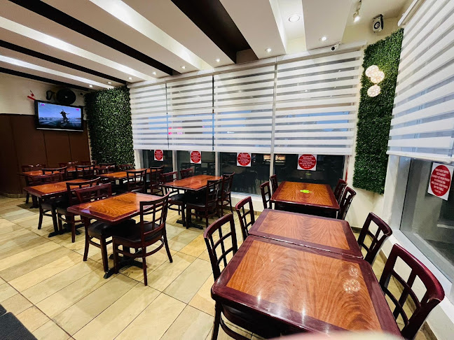 Opinii despre Maharaja Cakes Sweets and Eats l 100% pure vegetarian indian punjabi restaurant în Markham - Hospitality and gastronomy