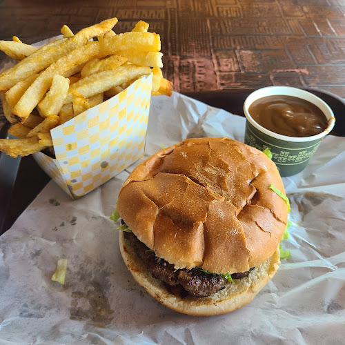 233 Eglinton Ave W, Toronto, ON M4R 1A9