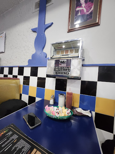 10140 Yonge St, Richmond Hill, ON L4C 1T7