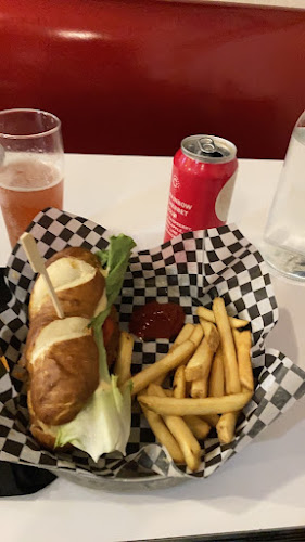 118 Downie St, Stratford, ON N5A 1X1