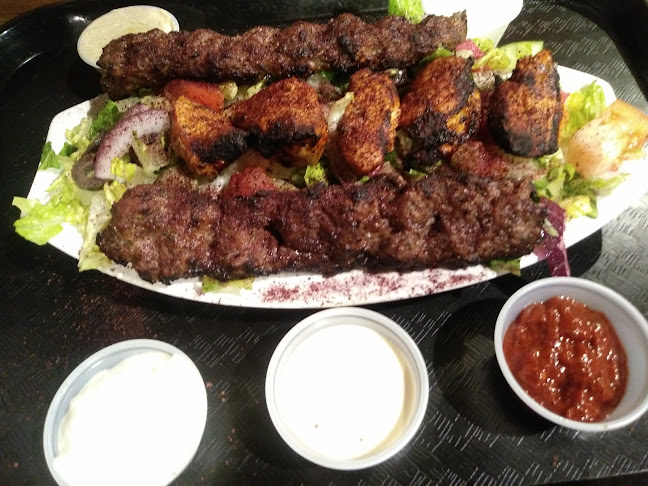 La Pita Halal Shawarma & Grill - Hospitality and gastronomy