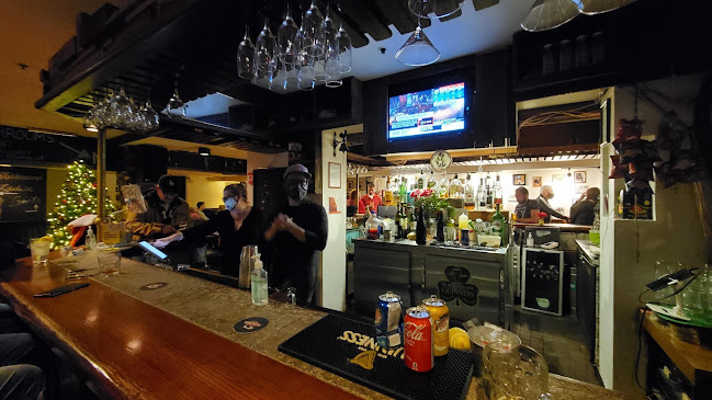 Comentarii opinii despre The Tilted Dog Pub & Kitchen