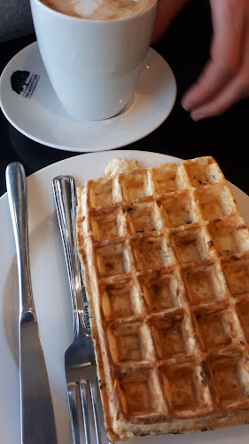 198 W 18th Ave, Vancouver, BC V5Y 2A5