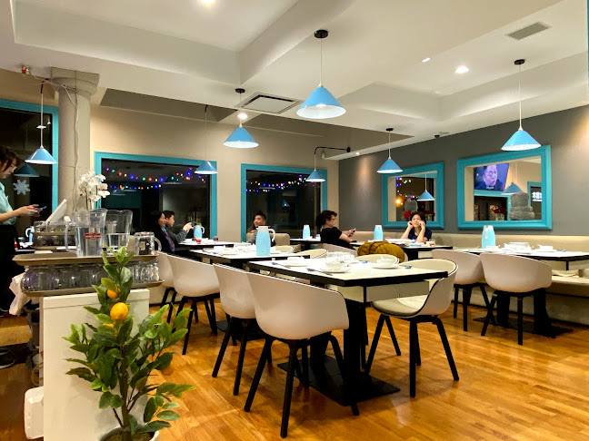 小蓝鲸Blue Whale House Restaurant - Hospitality and gastronomy