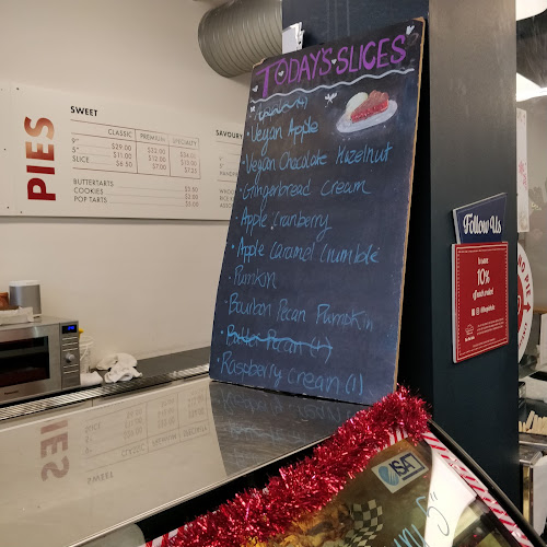 7832 6th St, Burnaby, BC V3N 3N2