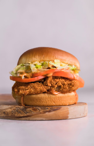 Unit #2, 343 Bloor St W, Oshawa, ON L1J 5Y5