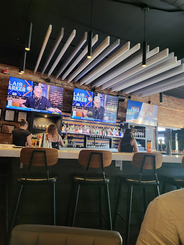 PORTSIDE Social Bar & Kitchen - Hospitality and gastronomy