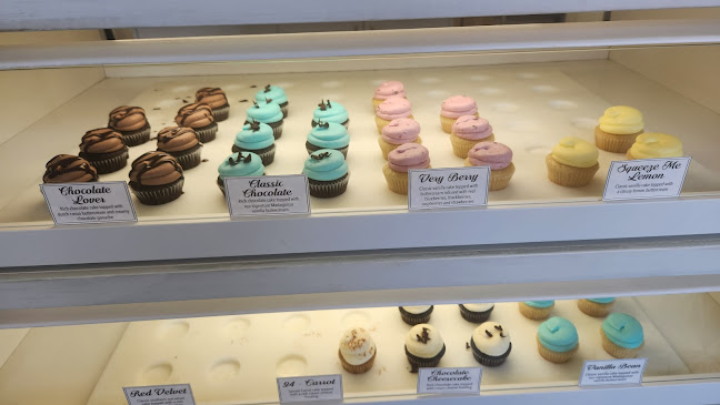 Opinii despre Cake Bake Shoppe în Calgary - Hospitality and gastronomy