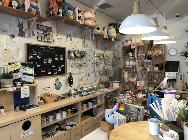 10111 Whyte Ave NW, Edmonton, AB T6E 1Z5