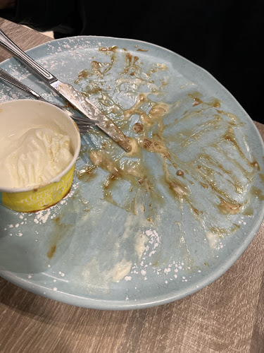 933 17 Ave SW #100, Calgary, AB T2T 5R6