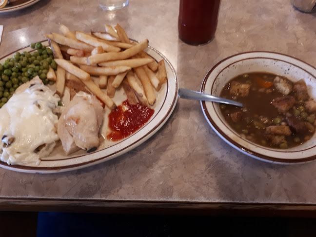 Opinii despre Country Cuisine în North Battleford - Hospitality and gastronomy