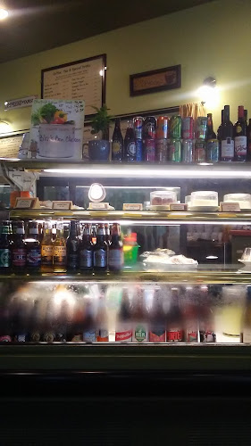 Opinii despre New World Coffee and Tea House în Williams Lake - Hospitality and gastronomy