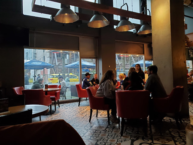 District Bar Restaurant Vancouver - Vancouver