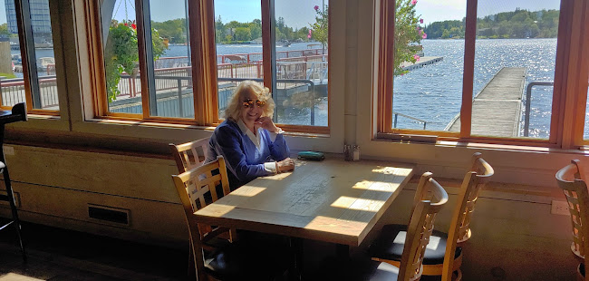 Comentarii opinii despre Boathouse Lakeside Grill