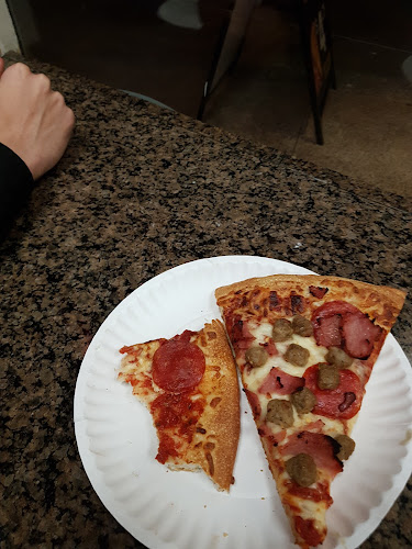 Second Slice Pizza - Hospitality and gastronomy