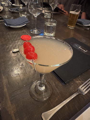 Opinii despre TWH Social în Kitchener - Hospitality and gastronomy